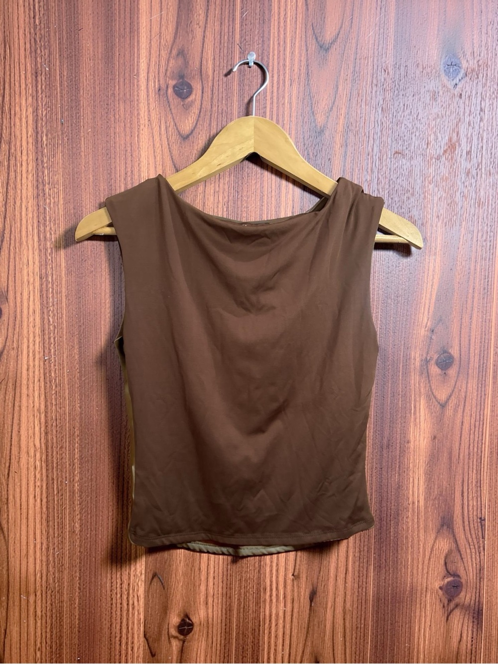 Sleeveless Brown Women's Tank Top - Minimalist Everyday Style